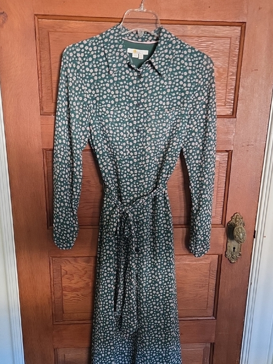 Boden Dresses & Skirts - Boden Green Floral Long Sleeve Shirt Dress